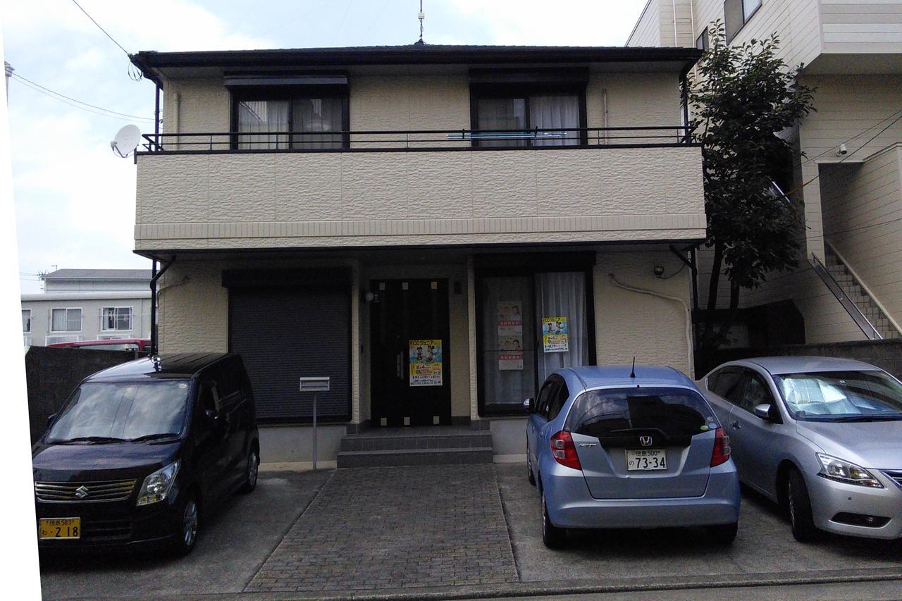 Guesthouse Cosmo Tokushima Exteriör bild